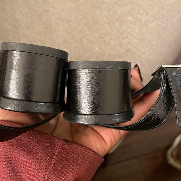 Salvatore Ferragamo leather black block sandals - Picture 4 of 7